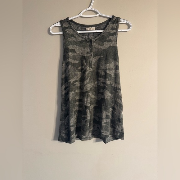 2/$10 Maurice’s Camo Tank - Picture 1 of 4